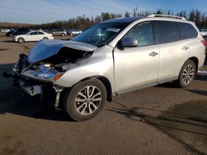 Nissan Pathfinder S 3.5L 6 2013