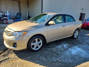 Toyota Corolla BASE 1.8L 4 2013