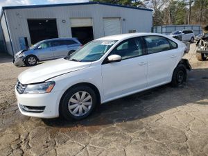 Volkswagen Passat S 2.5L 5 2013