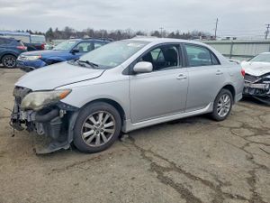 Toyota Corolla BASE 1.8L 4 2010