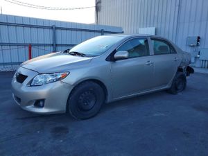 Toyota Corolla BASE 1.8L 4 2010