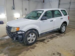 Ford Escape XLS 2.5L 4 2010