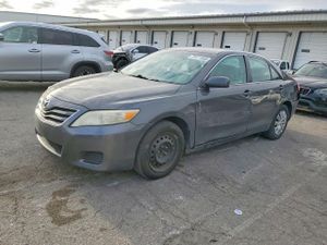 Toyota Camry BASE 2.5L 4 2011