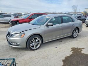 Volkswagen Passat SEL 2.0L 4 2014