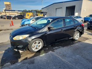 Ford Focus SE 2.0L 4 2013