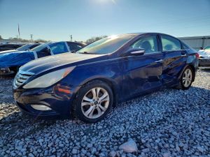 Hyundai Sonata SE 2.4L 4 2013