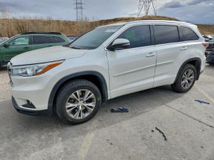 Toyota Highlander XLE 3.5L 6 2015