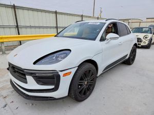 Porsche Macan 2.0L 4 2022