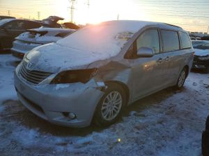 Toyota Sienna XLE 3.5L 6 2014