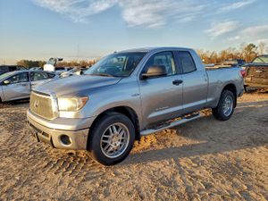 Toyota Tundra DOUBLE CAB SR5 4.6L 8 2011