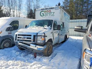 Ford Econoline E350 SUPER DUTY CUTAWAY VAN 5.4L 8 2015