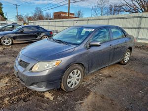 Toyota Corolla BASE 1.8L 4 2010