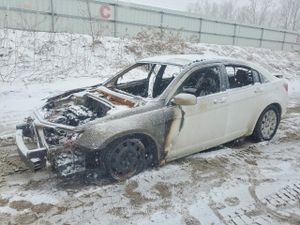 Chrysler 200 2.4L 4 2012