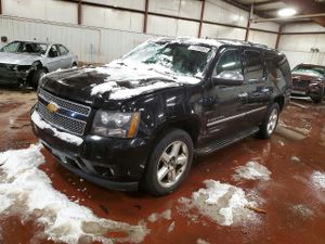 Chevrolet Suburban K1500 LTZ 5.3L 8 2013