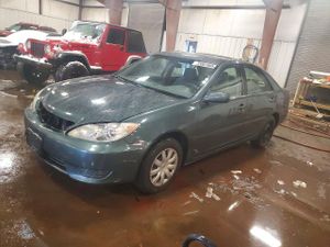 Toyota Camry LE 2.4L 4 2005