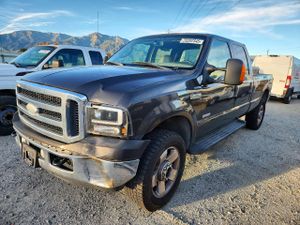 Ford F-350 SRW SUPER DUTY 6.0L 8 2006