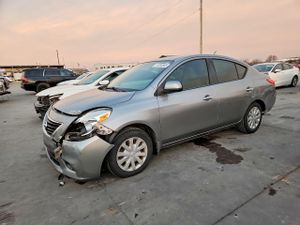 Nissan Versa S 1.6L 4 2014