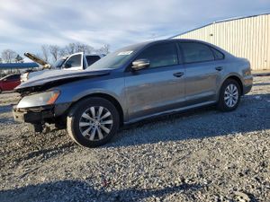Volkswagen Passat S 2.5L 5 2013
