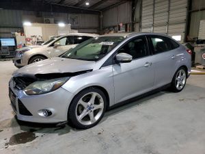 Ford Focus TITANIUM 2.0L 4 2012