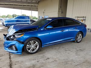 Hyundai Sonata LIMITED 2.4L 4 2019