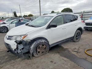 Toyota Rav4 LE 2.5L 4 2013