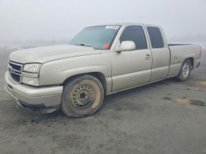 Chevrolet Silverado 1500 C1500 4.3L 6 2006