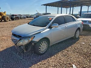 Toyota Corolla BASE 1.8L 4 2013