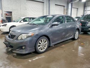 Toyota Corolla BASE 1.8L 4 2010