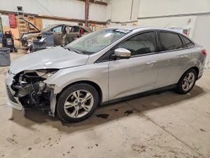 Ford Focus SE 2.0L 4 2013