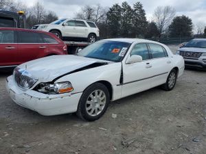 Lincoln Town Car SIGNATURE LIMITED 4.6L 8 2009