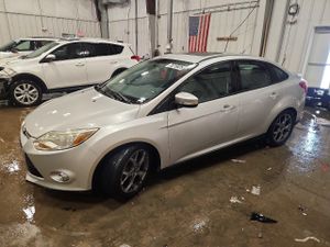 Ford Focus SE 2.0L 4 2014