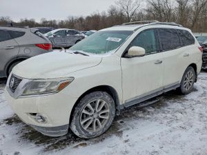 Nissan Pathfinder S 3.5L 6 2015