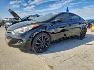 Hyundai Elantra GLS 1.8L 4 2013