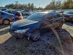 Toyota Camry LE 2.5L 4 2015