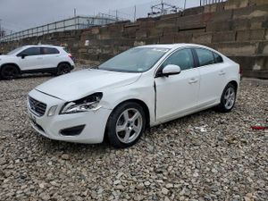 Volvo S60 T5 2.4L 5 2012