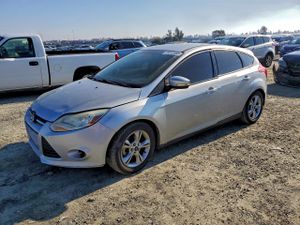 Ford Focus SE 2.0L 4 2014