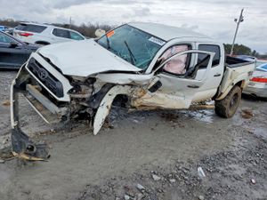 Toyota Tacoma DOUBLE CAB PRERUNNER 2.7L 4 2015