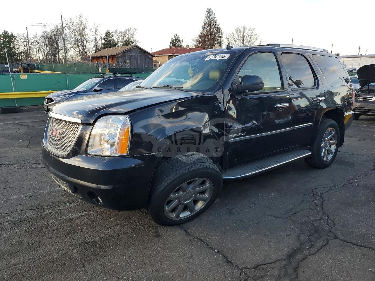 GMC Yukon DENALI 6.2L 8 2010