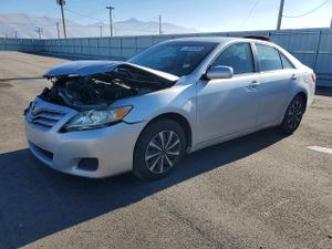 Toyota Camry BASE 2.5L 4 2011