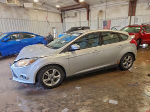 Ford Focus SE 2.0L 4 2014