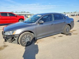 Volkswagen Passat S 1.8L 4 2014