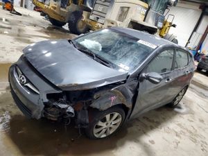 Hyundai Accent GLS 1.6L 4 2013