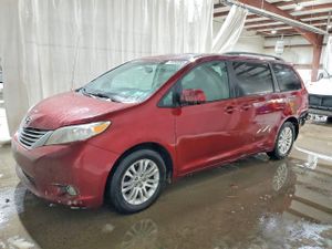 Toyota Sienna XLE 3.5L 6 2014