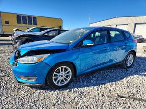 Ford Focus SE 2.0L 4 2015