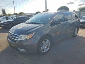 Honda Odyssey TOURING 3.5L 6 2013