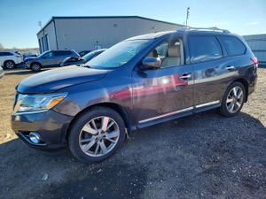 Nissan Pathfinder S 3.5L 6 2013