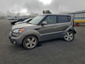 Kia Soul + 2.0L 4 2010