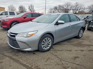 Toyota Camry LE 2.5L 4 2015