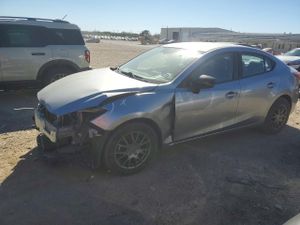 Mazda 3 SV 2.0L 4 2015