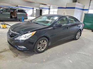 Hyundai Sonata GLS 2.4L 4 2013